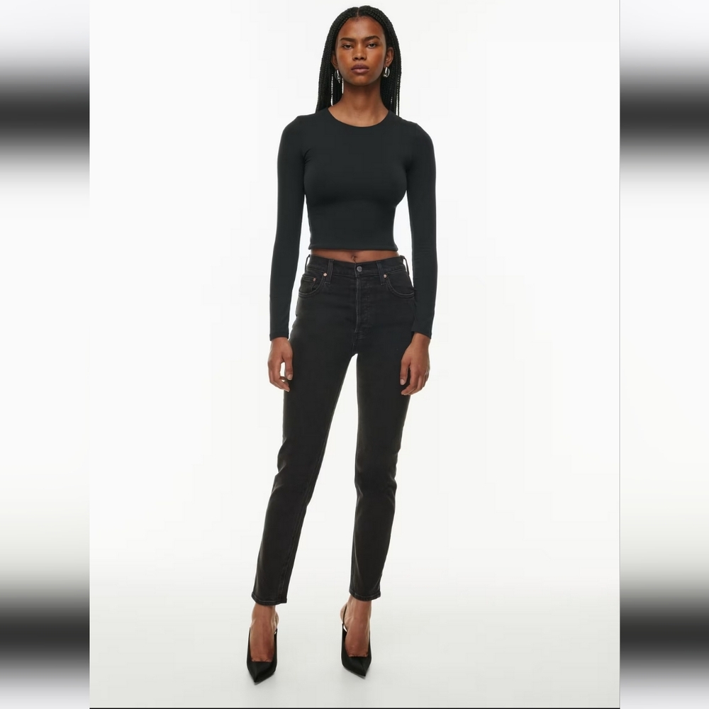 NWOT The Yoko High Rise Slim  size 23